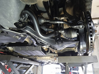 Jeep Grand Cherokee 3,6L V6 LIMITED 4x4, Facelift, 98.000km - 17