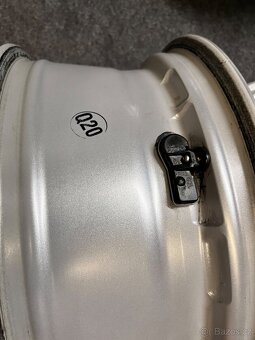 R17 Mercedes Vito / V classe 447 - ET 51 - 17