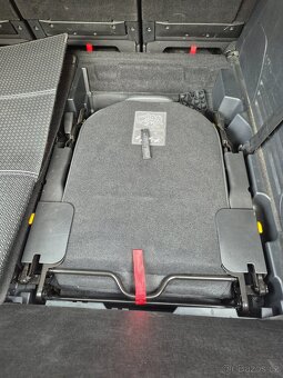 Peugeot 5008 1.6 88kw,  automat, 7mist - 17