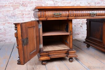 Honosný psací stůl - 17