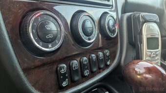 Mercedes ML 400CDi, V8 - 17