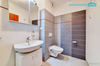 Prodej rodinný dům 221 m2, Mariánské Lázně, garáž, sauna - 17