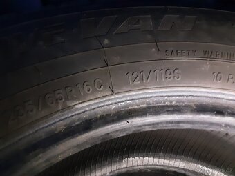 ZIMNÍ PNEU céčkové 235/65/16 C a 215/65/16 C zimnì R16C - 17