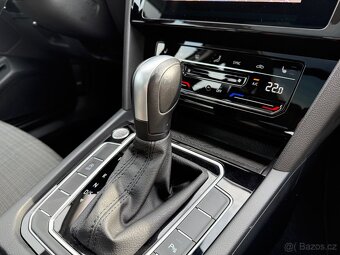 VW Passat Variant 2.0 TSI 140kW DSG ACC 5/2022 151 200 km - 17