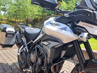 Triumph Tiger 900 GT PRO - SUPER STAV + VÝBAVA 239.000,- Kč - 17