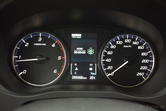 Mitsubishi Outlander 2,3 Di-D 110 kW,7-míst,4x4,kamera,TZ - 17