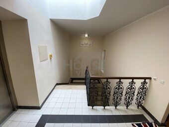 Pronájem slunného bytu 2+kk, 70 m2 - Praha - Holešovice- Let - 17