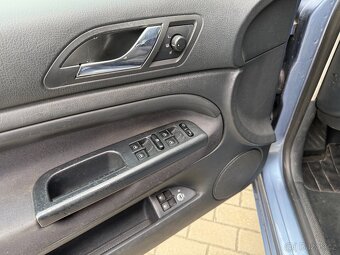 Škoda Superb, 1.8i, 110kw Původ ČR Nová STK - 17