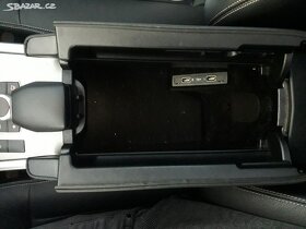 Mercedes-Benz Třídy E 220 Full led 4matic Panorama -DPH - 17
