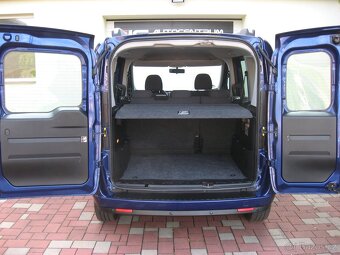 Fiat Dobló 1.6MJT 105PS Panorama Emotion - 17