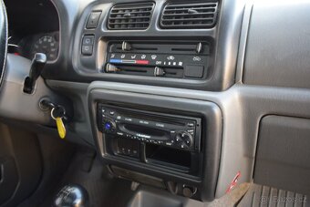 Suzuki Jimny 1.3i 4x4/TAŽNÉ/MANUÁL/SERVISKA - 17