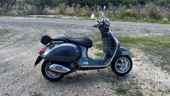 Prodám Vespa 300 Gts Hpe Touring rv 2021 - 17