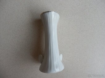 Porcelánové vázičky, košík, pejsek, ovečka, kačer - 17