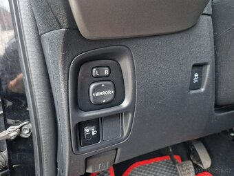 Toyota Aygo 5 dv. AUTOMAT KAMERA 1. majitel STK - 17