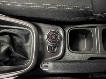 Suzuki Vitara 1,4 i HYBRID ALL GRIP - 17