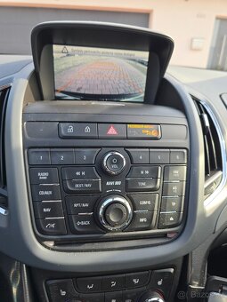 Opel Zafira bi-turbo OPC line 7. místné - 17