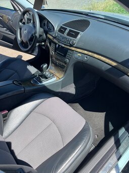 Mercedes Benz E 270 CDI (2.7CDI) 130kW 2003 - 17