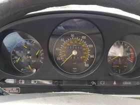 Mercedes-Benz SL 380 380 1982 160 kW HARDTOP - 17