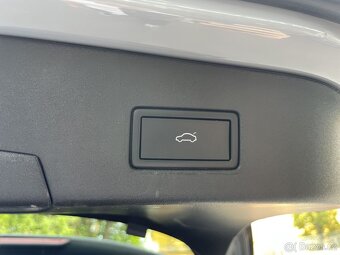 Volkswagen ID.4,  77 kWh 360 kamera Panorama HUD - 17