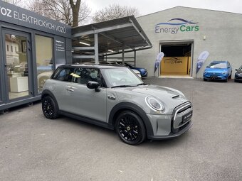 Mini COOPER SE, 135 kW, baterie 32 kWh, 95% SoH - 17