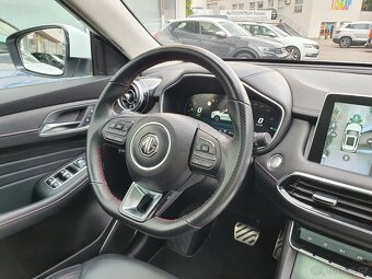 MG EHS PHEV Luxury 1.5 190kW  - záruka Autodraft - - 17