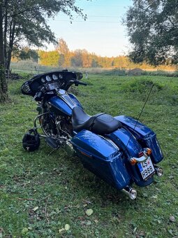 Harley Davidson Street Glide 115 Anniversary - 17