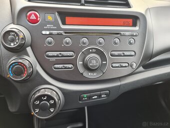 HONDA JAZZ 1,2i 66kW i-VTEC KLIMA - 17