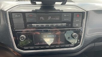 Volkswagen Up 1,0 G-Tec 50kW CNG 1.maj., 5DVEŘ - 17
