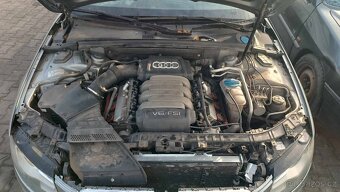 Audi A4 B8 3.2 v6 195kW QUATTRO s-line - 17