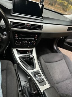 BMW E91 318D 2008 - 17