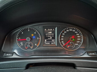 VW Multivan 2,0 TDI/DSG/4x4/1. MAJITELKA/TAŽNÉ ZAŘ./2015/ - 17