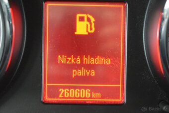 Opel Zafira 2,0 CTDi 96 kW, 7-míst,Navi,Cosmo - 17