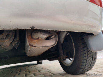 Ford Fiesta 1.3 benzín Viva X 122000km klima 2005 1A AUTO - 17