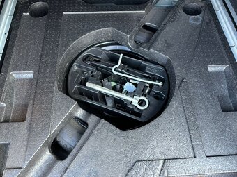 Peugeot 308, 1,6 HDi 88 kW PANORAMA - 17