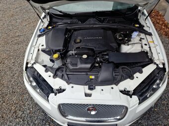 Jaguar XF - 17