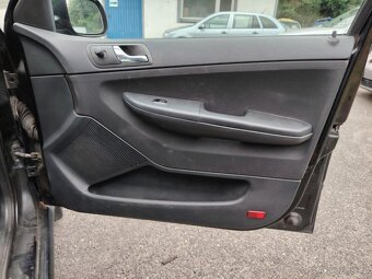 prodám veškeré ND ze Škody Fabie 1 kombi 1.4 16V 74kw - 17