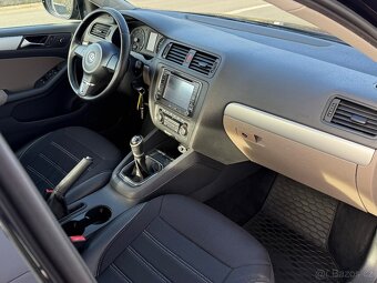Volkswagen Jetta, 1.2 TSI, 77KW, 2011, pravidelný servis - 17