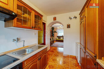 Prodej rodinného domu, 184 m², Králův Dvůr, ul. Pivovarská - 17