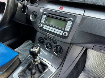 Volkswagen Passat 1.9 TDI - 17