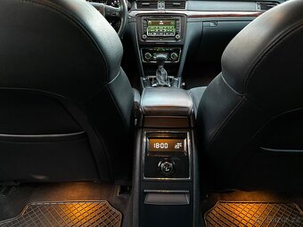 ►► ŠKODA SUPERB 2.0 TDI 103 KW • DSG • COLUMBUS ◄◄ - 17