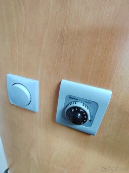 KNAUS Eifelland 495 -r.2006,předstan,francouz.postel - 17