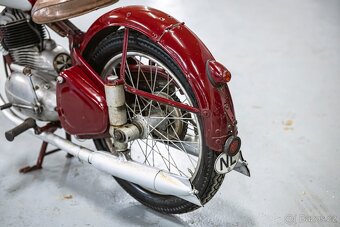 Jawa 250/11 Pérák - 17
