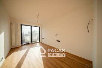 Prodej luxusního bytu v rodinném domu o dispozici 3+kk s cel - 17