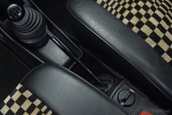 Porsche 911 SC 1982 - 17