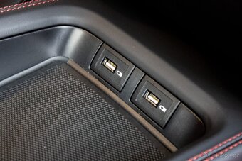 Mercedes-Benz AMG GT 63 S 4matic 470kw AT 9-st. 2023 - 17