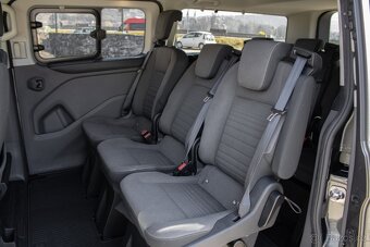 Ford Tourneo Custom 2.0 TDCi 185 Tit. L2 T320 A/T - Záruka - 17