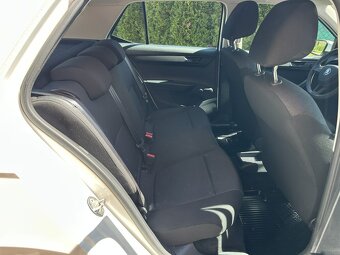 Škoda Fabia 1.0 MPI 55kW Active serviska - 17
