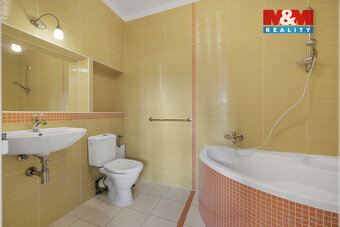 Prodej rodinného domu v Tuklatech, ul. Akátová - 17