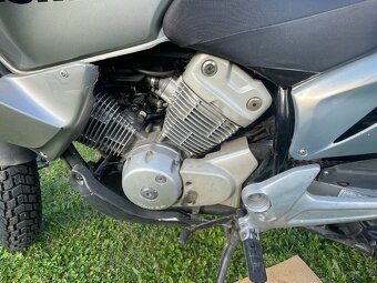 Honda Varadero XL 125 + ND - 17