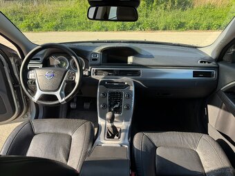 VOLVO S80 2.4 D5 RV. 2011 MANUÁL , KUŽE, ODNÍMATELNÉ TAŽNÉ - 17